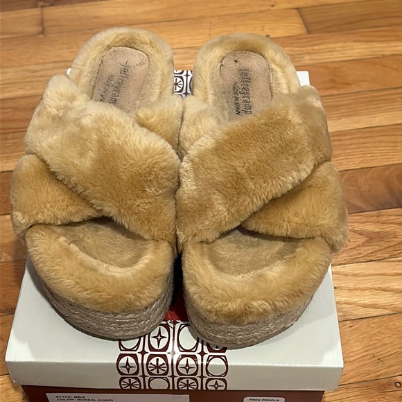 Jeffrey Campbell Platforms - Picture 2 of 7